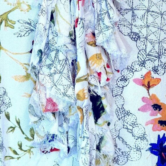 Nanette Lepore Floral raw hem ruffle top Women’s Size S - Picture 3 of 7
